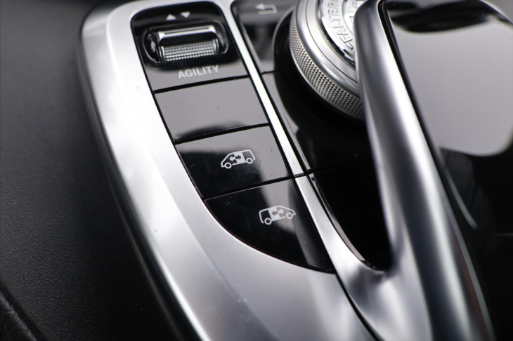 Mercedes-Benz Třídy V 2,1 CDI 140kW Avantgarde L DPH