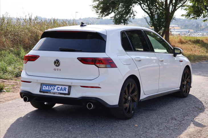 Volkswagen Golf 2,0 TSI GTI 180kW Virtual DPH