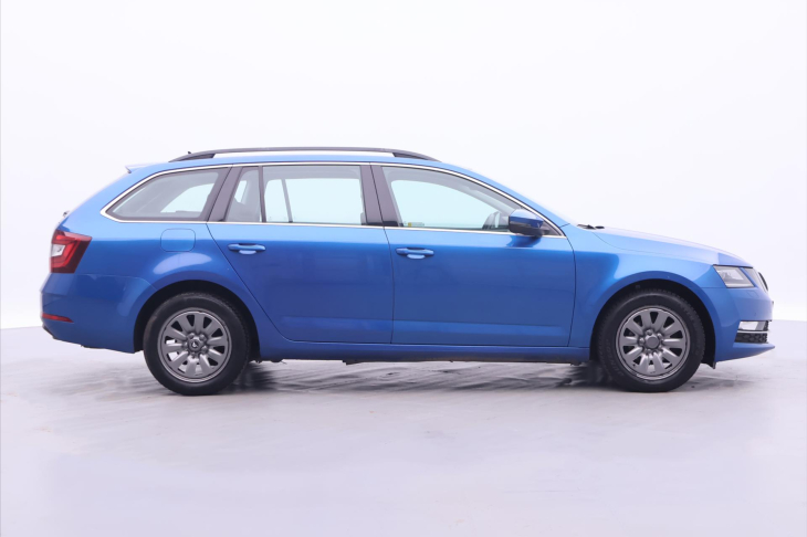 Škoda Octavia 1,6 TDI 85kW Style Tempomat