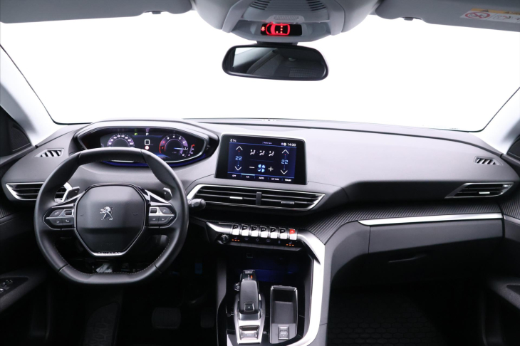 Peugeot 3008 1,2 PT 96kW Aut. CZ DPH 1.Maj.