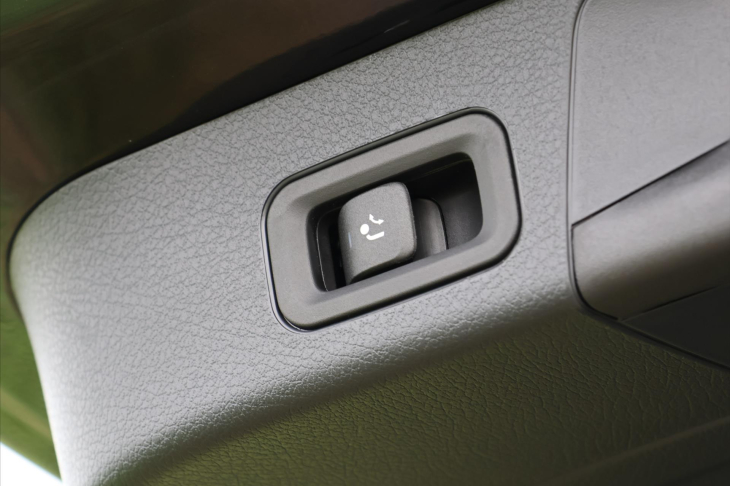 Mercedes-Benz GLB 2,0 220 4MATIC AMG Premium Plus