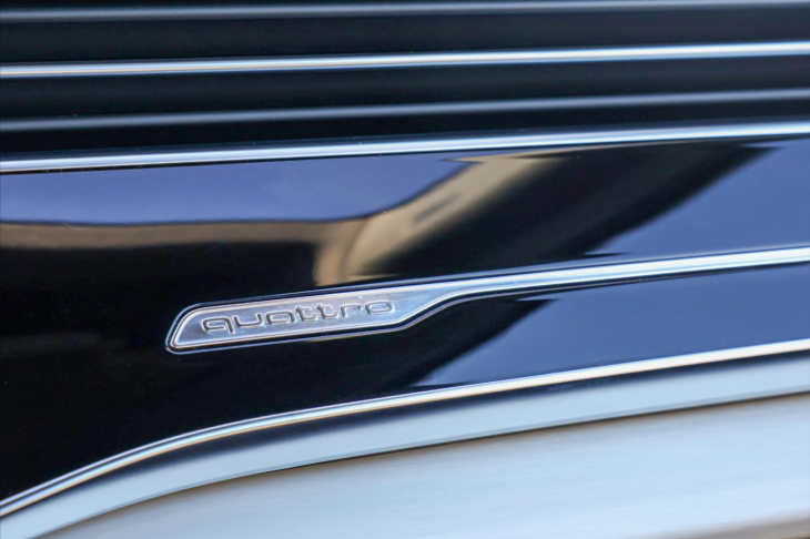 Audi Q7 3,0 TDI quattro tiptronic S line