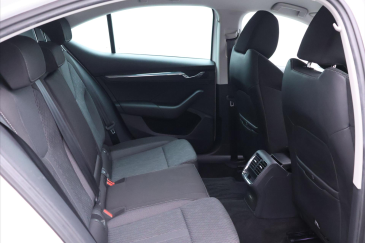 Škoda Octavia 2,0 TDI 85kW Style CZ DPH