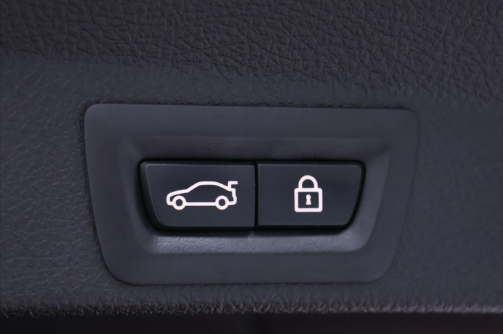 BMW Řada 4 2,0 420d xD CZ GranCoupé Sport