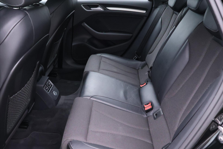 Audi A3 1,0 30TFSI S-line Virtual DPH