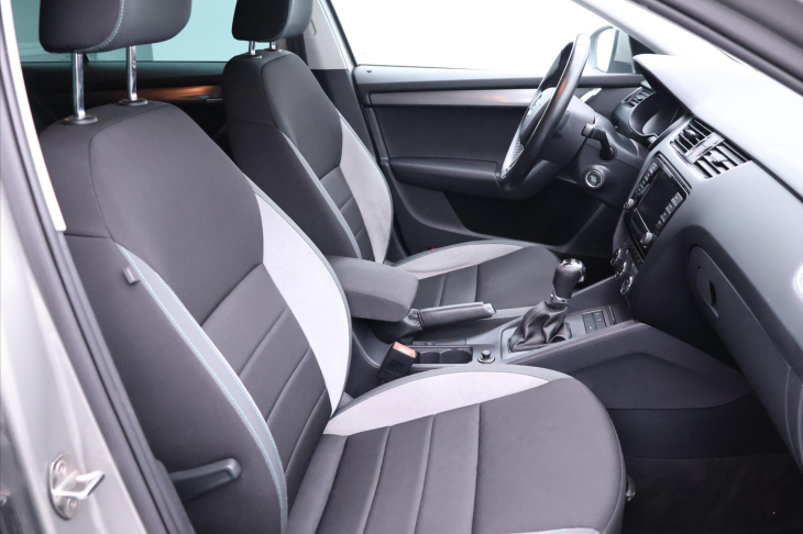 Škoda Octavia 2,0 TDI 135kW DSG Tažné 4x4