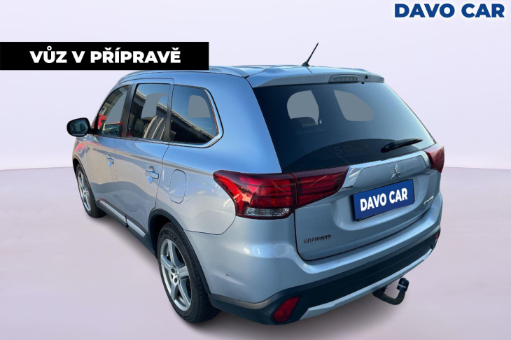 Mitsubishi Outlander 2,2 DI-D Aut. Intense 4WD CZ