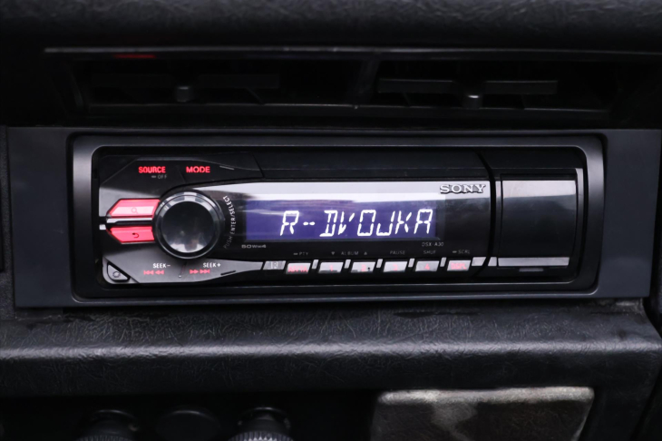 Volkswagen Beetle 1,3 1300 Cabrio