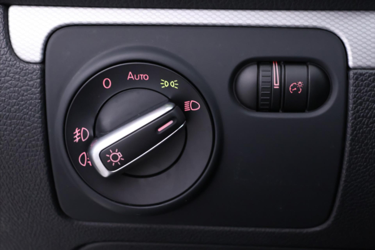 Volkswagen Scirocco 1,4 TSI 90kW Xenon 1.Maj.