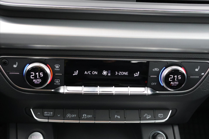 Audi Q5 2,0 TFSI Quattro S-tronic CZ