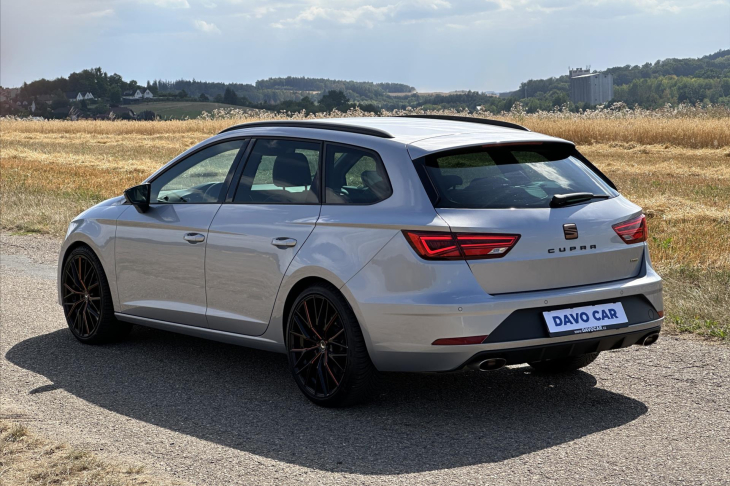 Seat Leon 2,0 TSI Cupra 221kW 4Drive DSG