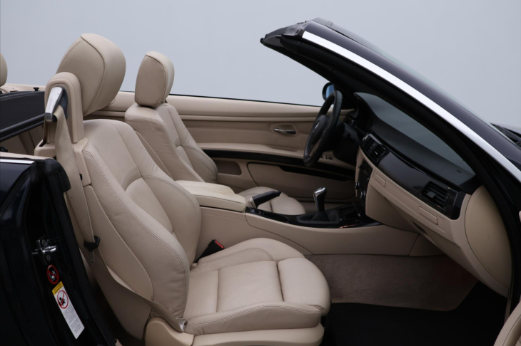 BMW Řada 3 3,0 325i Cabrio 160 kW