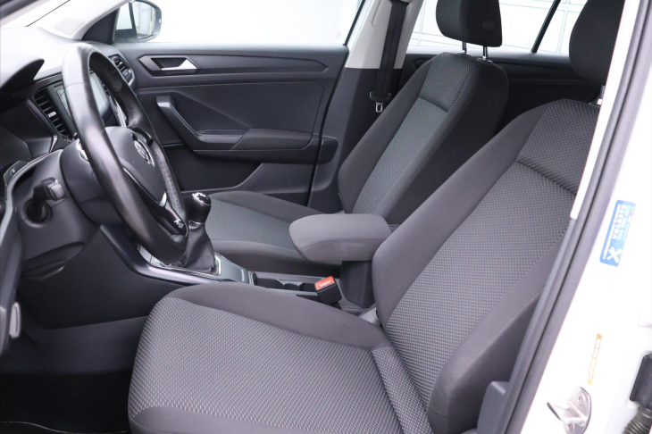 Volkswagen T-Roc 1,0 TSI 85kW Aut.klima CZ