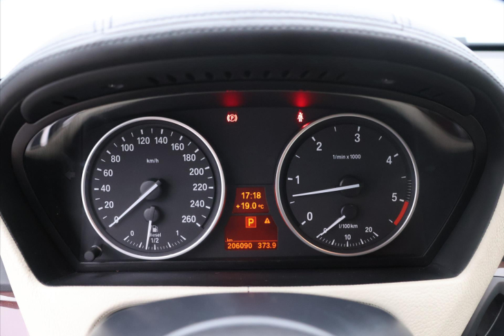 BMW X5 3,0 xDrive 40d 225kW CZ Kůže