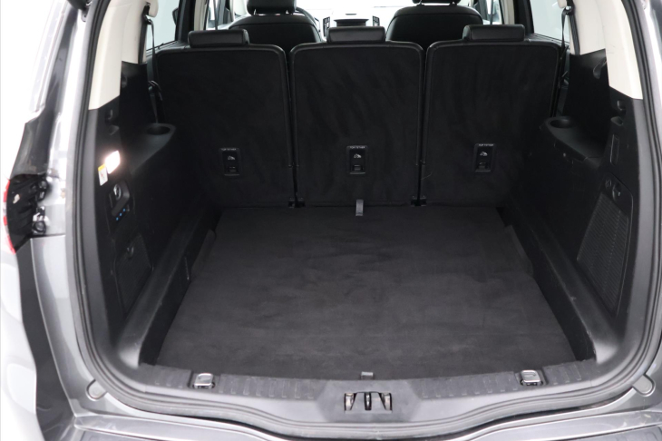 Ford S-MAX 2,0 TDCI 110kW Titanium Pano