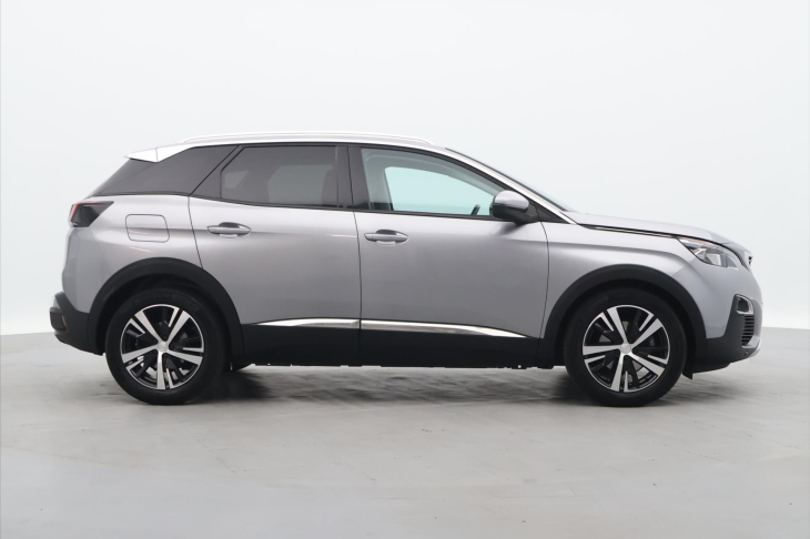 Peugeot 3008 2.0 BlueHDI 110 kW Allure CZ