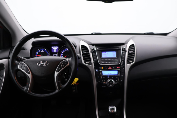 Hyundai i30 1,6 GDI 99kW Trikolor Style CZ