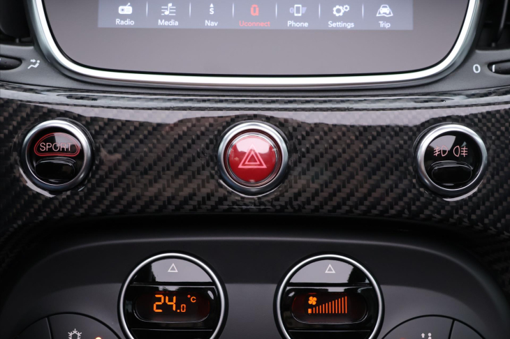 Abarth 500 1,4 T 132kW Competizione 595 C