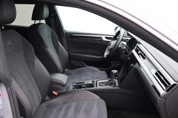 Volkswagen Arteon 2,0 TDI  DSG R-line SB CZ DPH