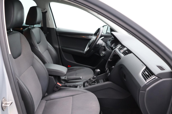 Škoda Octavia 2,0 TDI 110kW DSG Style Kůže