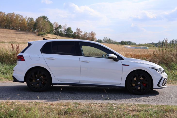 Volkswagen Golf 2,0 TSI GTI 180kW Virtual DPH