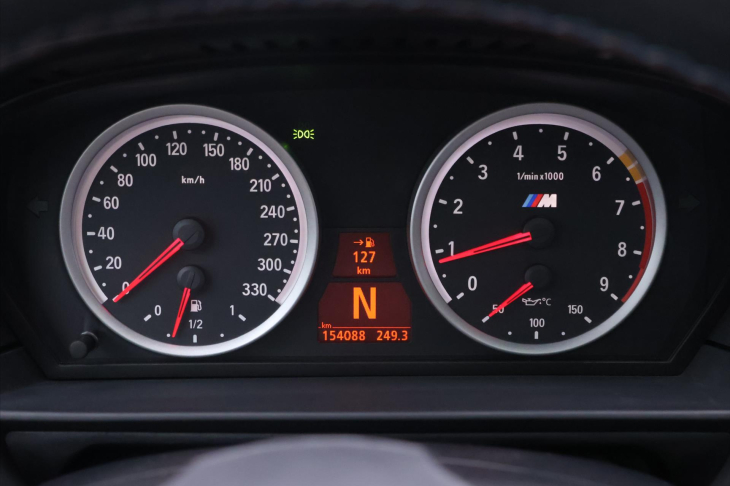 BMW M5 5,0 373kW Kůže Klima. Navigace