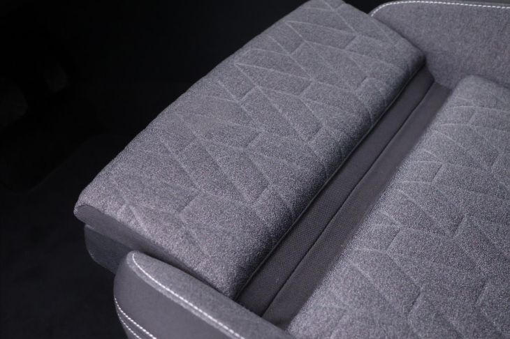 Volkswagen Passat 2,0 TDI DSG IQ Light 1.Maj DPH