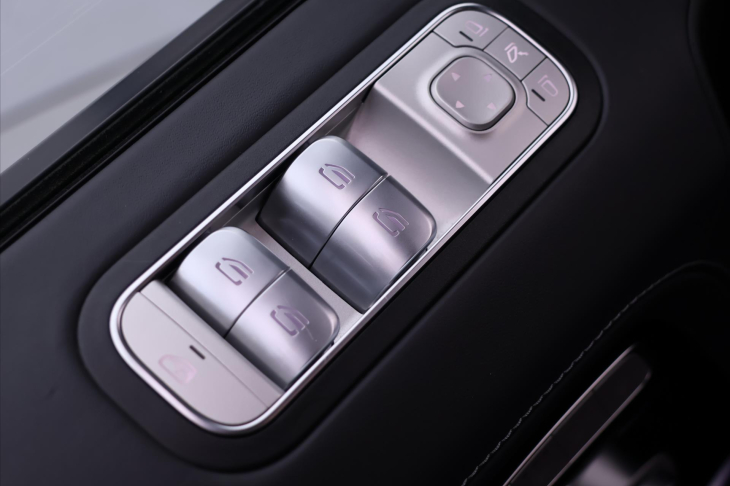 Mercedes-Benz Třídy G 4,0 63AMG 588kW 4x4^2 Brabus