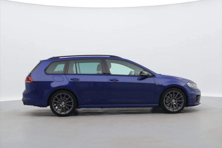 Volkswagen Golf 2,0 TSI R 221kW 4Motion DSG