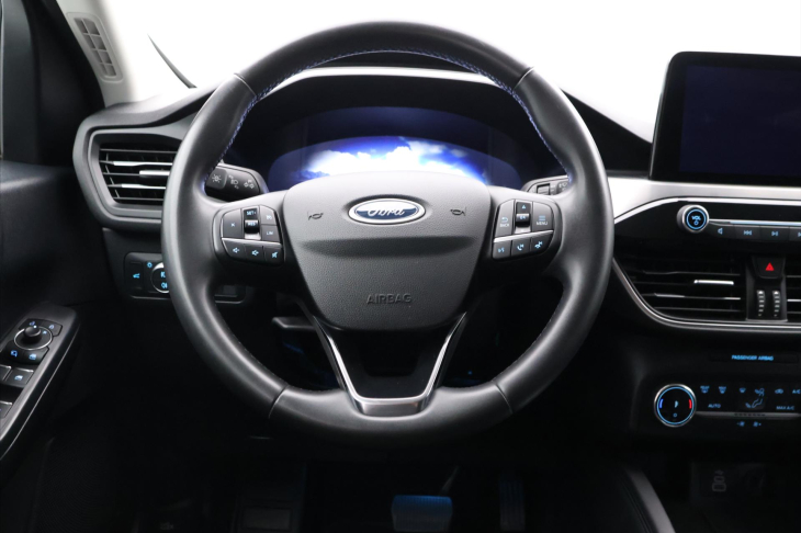 Ford Kuga 2,5 Hybrid 140kW AWD Titanium