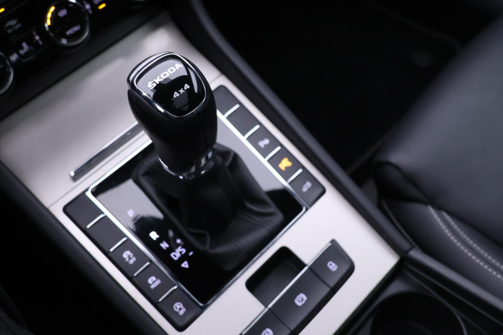 Škoda Superb 2,0 TDI 147kW 4x4 L&K DSG DPH