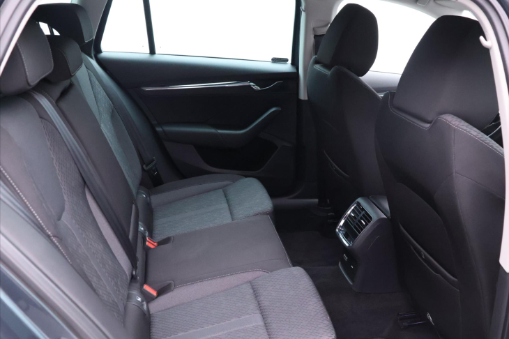 Škoda Octavia 1,4 TSI 110kW DSG Style CZ DPH IV