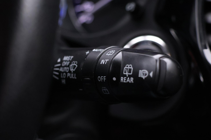 Mitsubishi Outlander 2,3 DI-D 110kW 4WD CZ Instyle