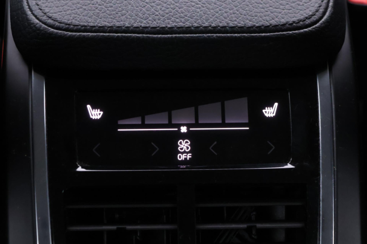 Volvo XC90 2,0 D4 140kW CZ LED Momentum