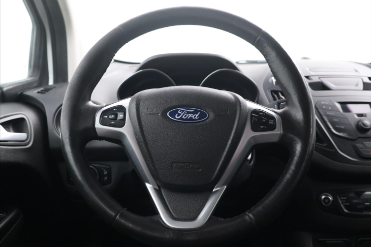 Ford Tourneo 1,5 TDCi 71kW Titanium CZ
