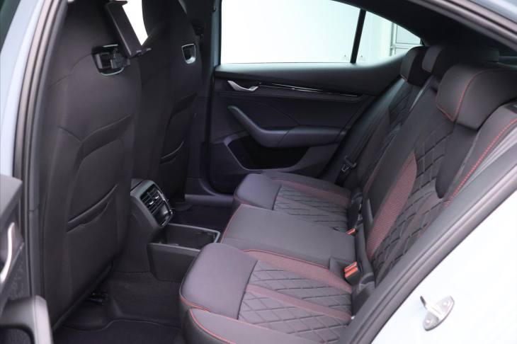Škoda Octavia 2,0 TSI 195kW DSG RS DPH 1.Maj