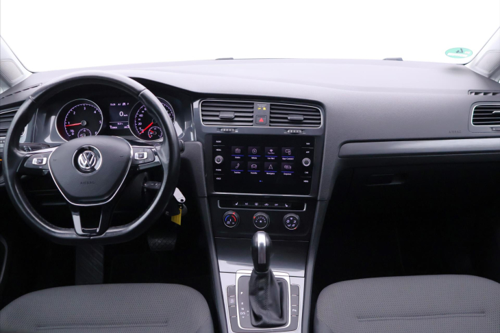 Volkswagen Golf 2,0 TDI 110kW DSG 1.Maj. DPH