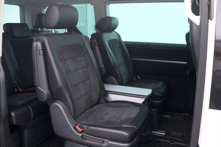 Volkswagen Multivan 2,0 TDI 150kW Highline DSG 4x4 CZ