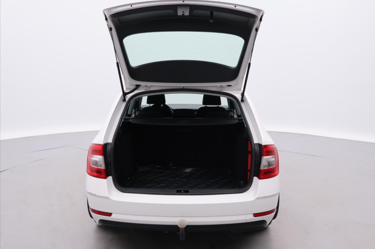 Škoda Octavia 1,6 TDI 85kW CZ Ambition DPH
