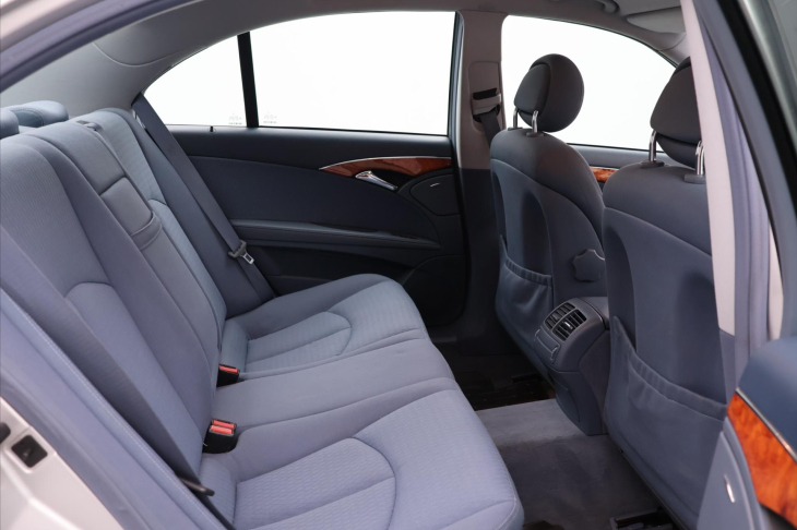 Mercedes-Benz Třídy E 2,7 270CDI 130kW Elegance