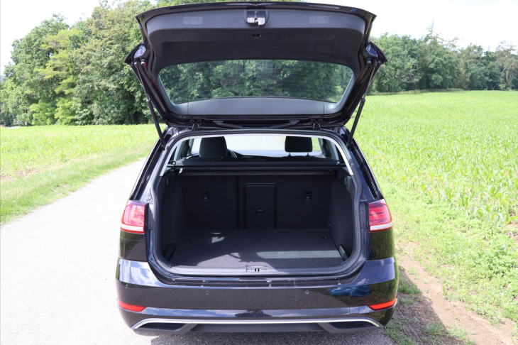 Volkswagen Golf 1,0 TSI 81kW CZ Comfort LED