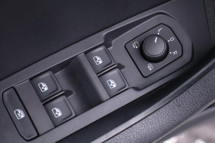 Škoda Karoq 2,0 TDI DSG Style Matrix DPH