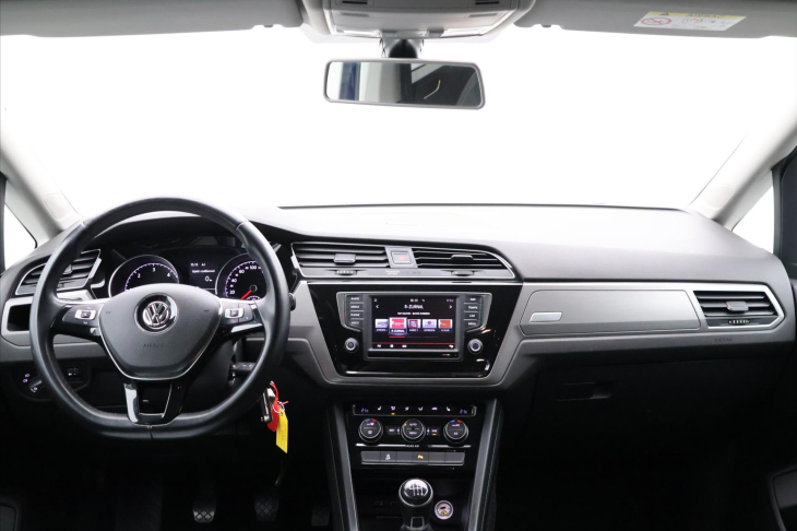 Volkswagen Touran 1,6 TDI 81kW Navi Tažné