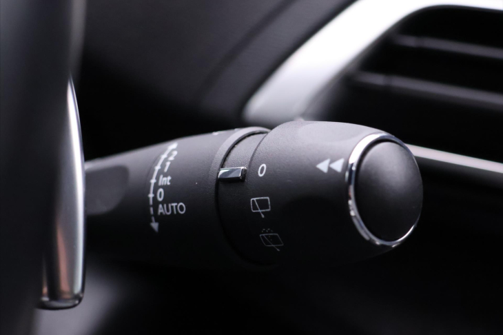 Peugeot 5008 1,6 i 133 kW GT-Line CZ 7-Míst