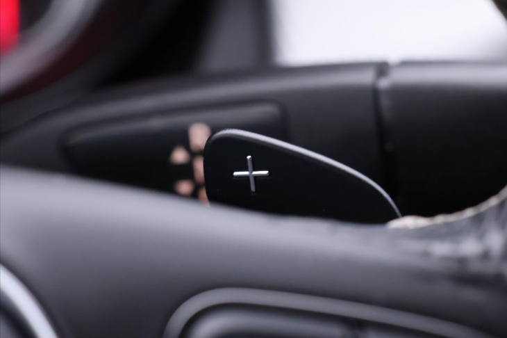 Mercedes-Benz CLA 2,0 250 155kW 4Matic Xenon