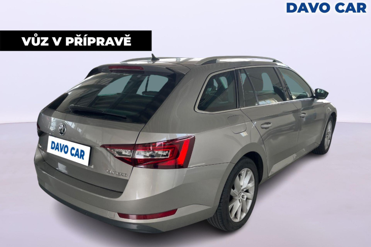 Škoda Superb 2.0 TDI 110kW Style Bi-Xenon
