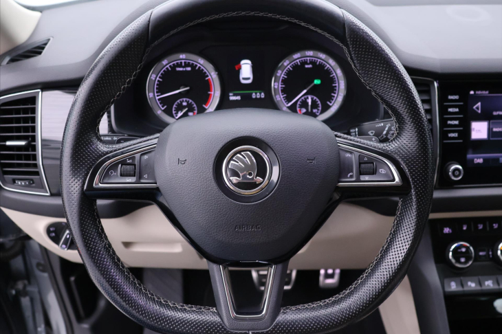 Škoda Kodiaq 2,0 TSI DSG 4x4 CZ Style 7Míst