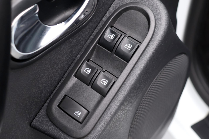Dacia Duster 1.2 TCe 92kW Prestige Tažné