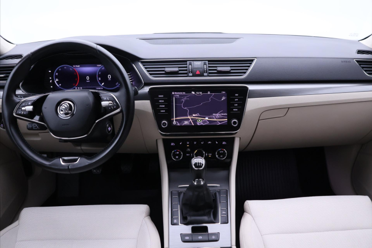 Škoda Superb 2,0 TDI 110kW Style CZ DPH 1.Maj