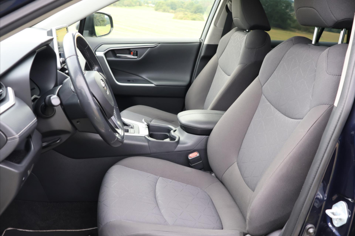 Toyota RAV4 2,5 131kW Hybrid Navigace